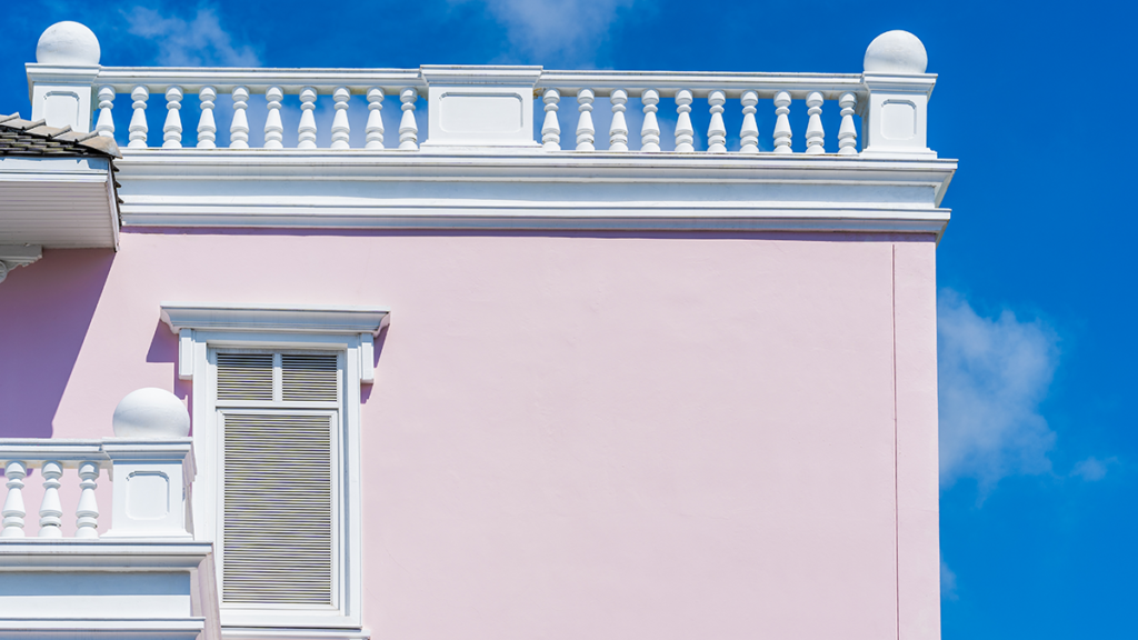 Travaux de peinture extérieure : pourquoi juin est le mois idéal ?