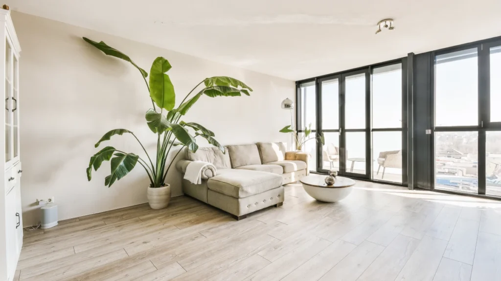 Sol plastique imitation parquet : le bon compromis entre esthétique et budget ?