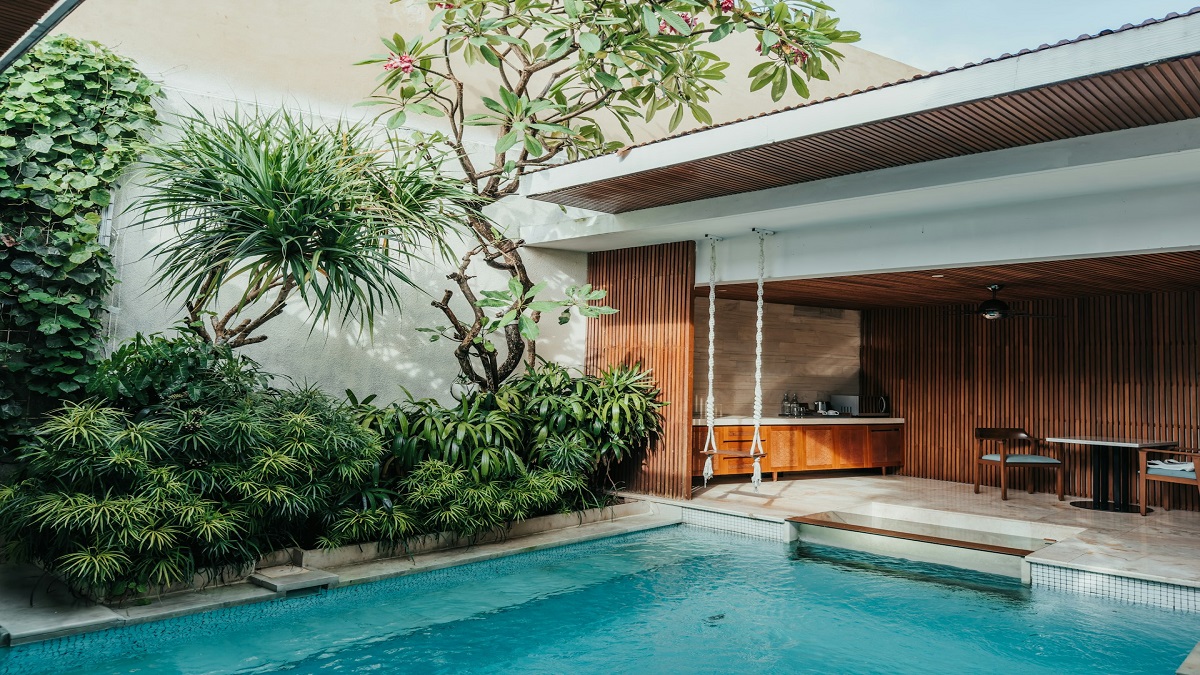 Votre piscine coque présente une fissure ? Voici ce qu&rsquo;il faut faire