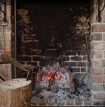 Guide De Lhabitat Guide De L Habitat Depot Noir Autour Du Foyer Cheminee