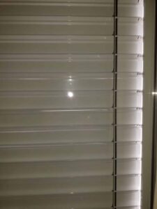 Guide De Lhabitat Guide De L Habitat 12 Protection Solaire Occultant Angers 1152x1536 1.jpg